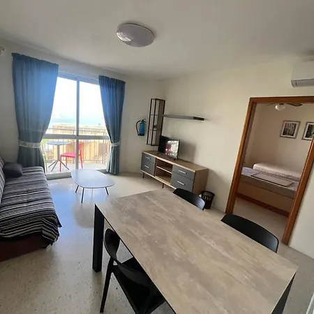 1 Bedrm Seaview Balluta Bay سانت جوليان